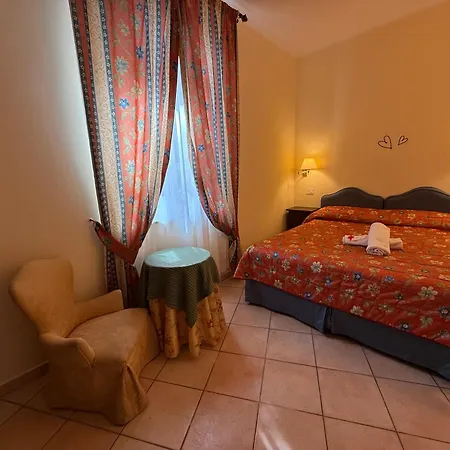 Le Camelie Konukevi Siena