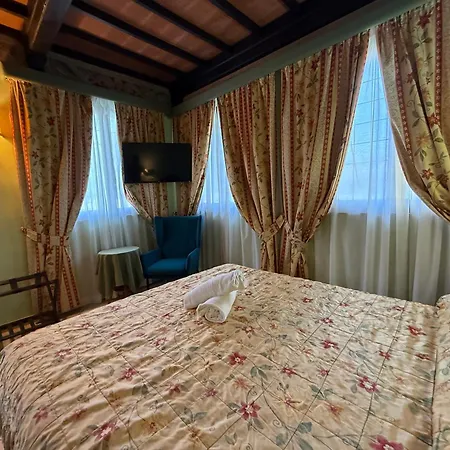 Le Camelie Konukevi Siena