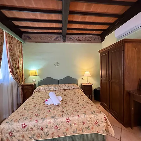 Le Camelie Siena